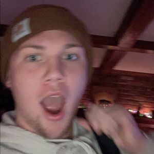 Meet your Posher, Mitchell